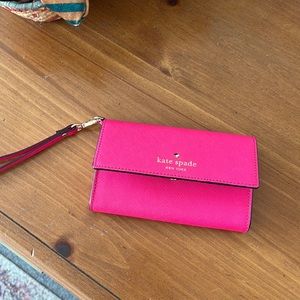 Kate spade hot pink wristlet